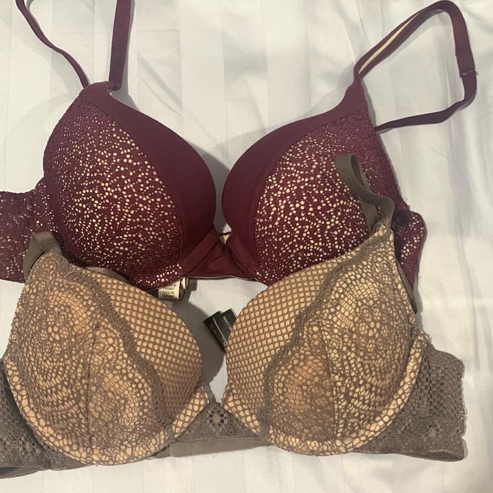 Bundle of two Victoria’s Secret push up bras. 30A